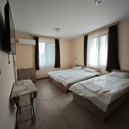 савана, пловдив,plovdiv, летище пловдив, Plovdiv Airport,ягодово Pensiune