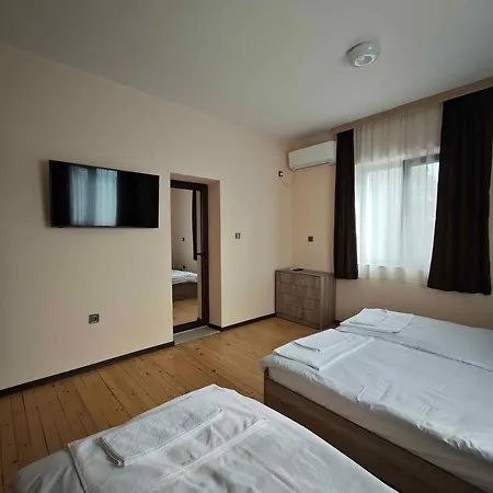 савана, пловдив,plovdiv, летище пловдив, Plovdiv Airport,ягодово Vendégház Yagodovo