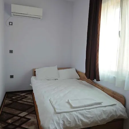 савана, пловдив,plovdiv, летище пловдив, Plovdiv Airport,ягодово Pensiune Yagodovo (Plovdiv)