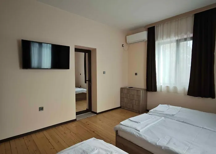 савана, пловдив,plovdiv, летище пловдив, Plovdiv Airport,ягодово Gasthuis Yagodovo (Plovdiv)